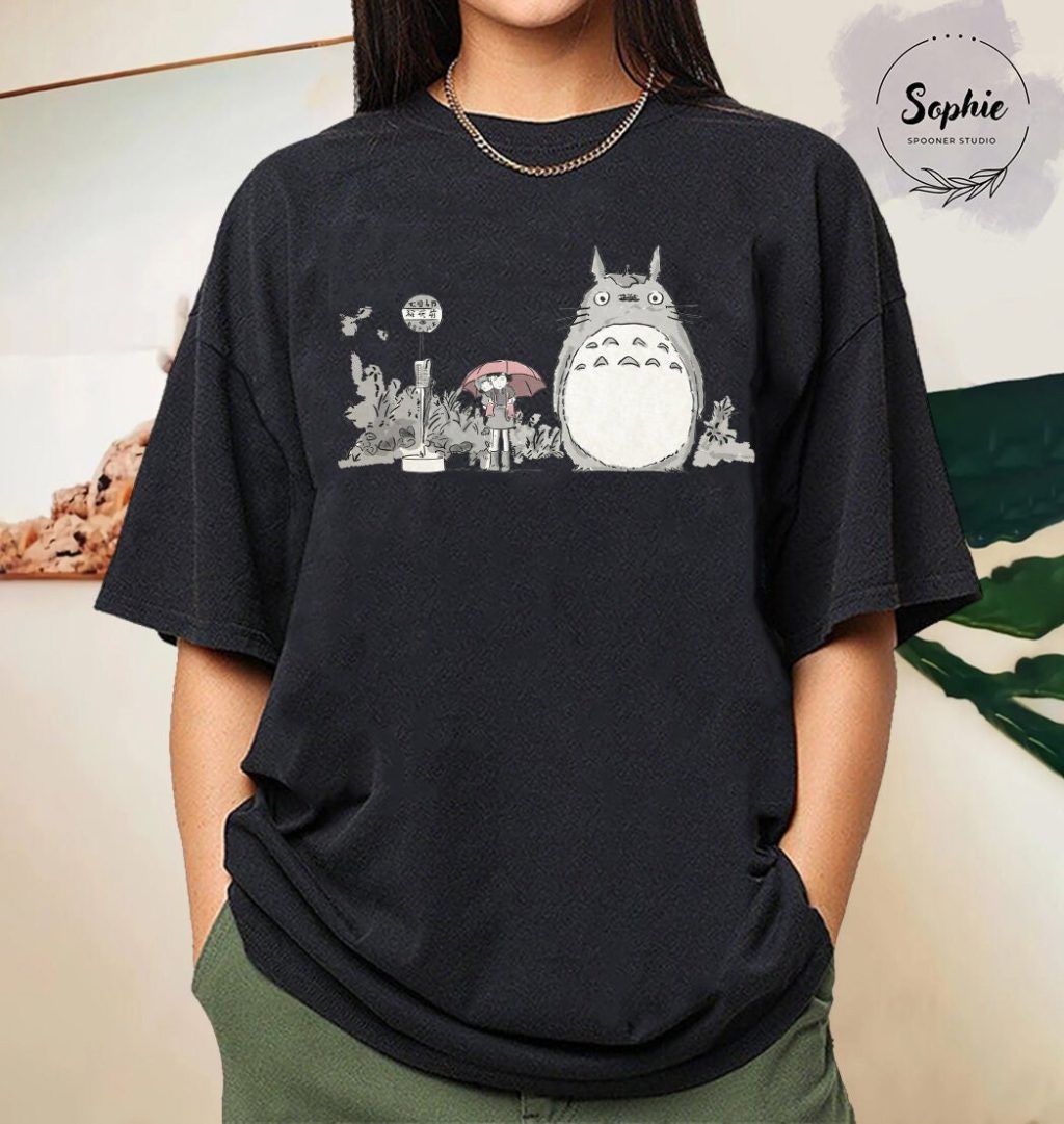 Studio Ghibli Totoro Bus Stop T-shirt - Image 2